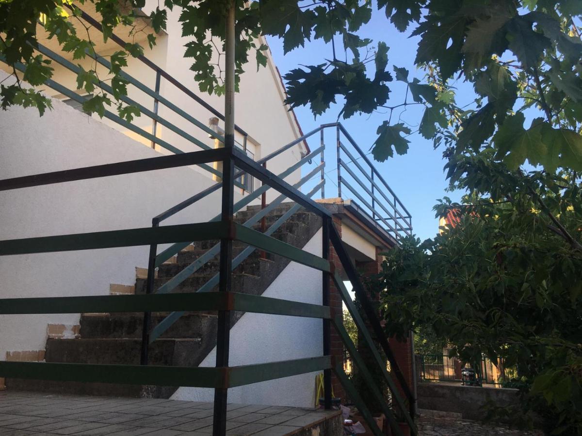 דירות Konjevrate Apartman Anita מראה חיצוני תמונה