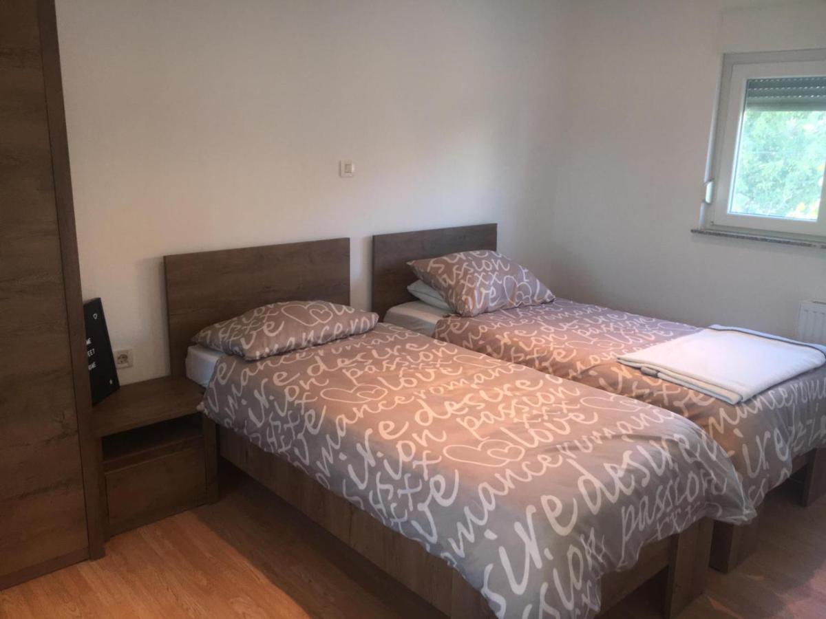 דירות Konjevrate Apartman Anita מראה חיצוני תמונה